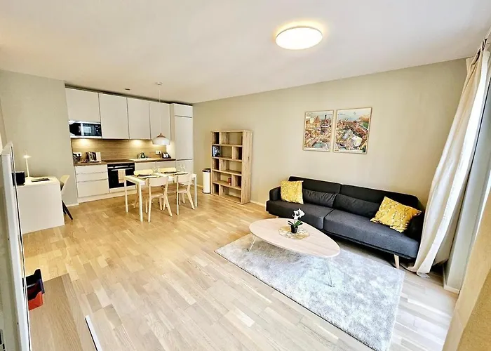 Modern One Bedroom Flat With A Parking Space *