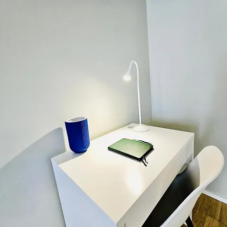 Modern One Bedroom Flat With A Parking Space Luxemburgo