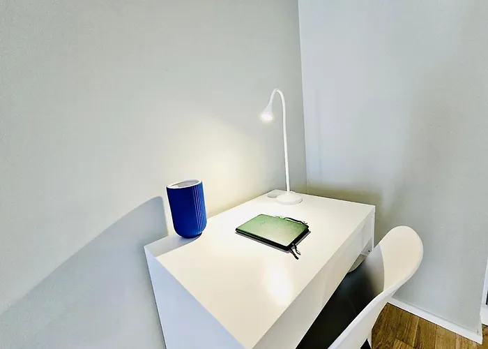 Modern One Bedroom Flat With A Parking Space 룩셈부르크